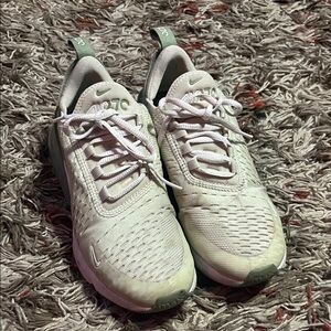 Nike Women's White and Green Sneakers